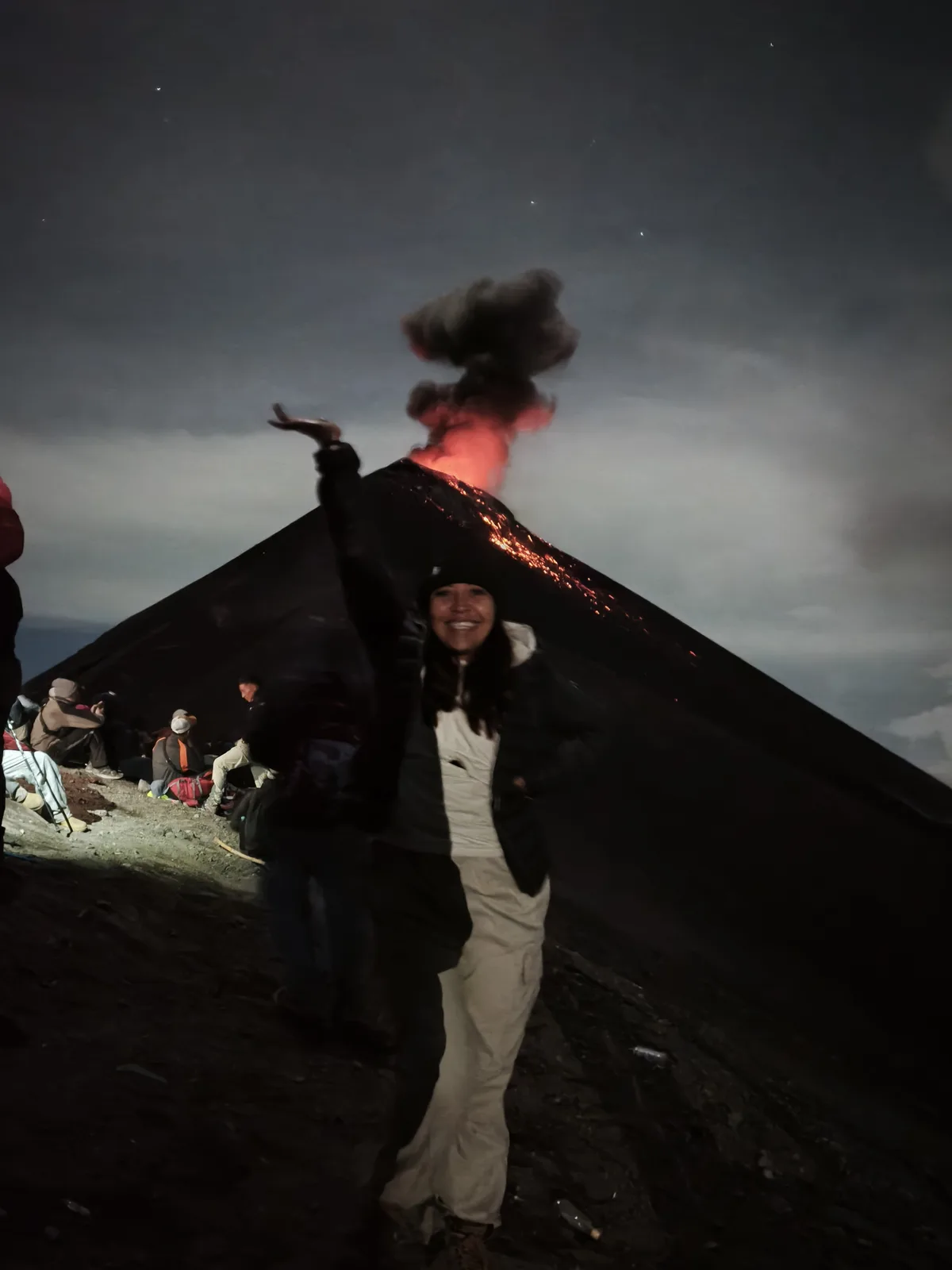 Grupo de aventureros en Acatenango